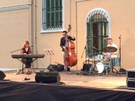 Michele Faber (piano), Curro Gàlvez (contrabaix) i Enrique Heredia (bateria) en una de les sessions de les XIV Jornades de Jazz de Rubí